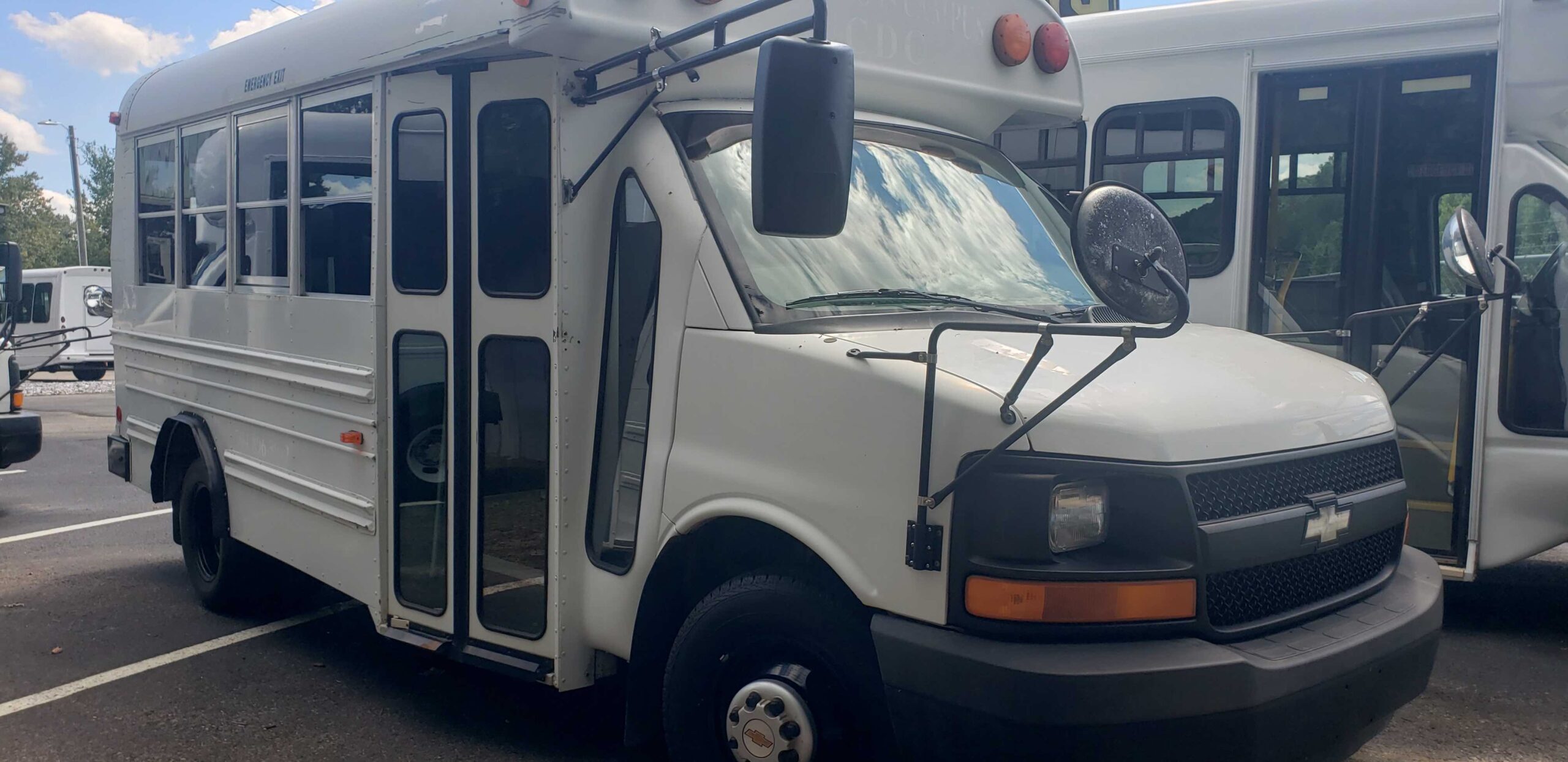 2003 Mid-Bus MSDAB SRW HT – BB1060
